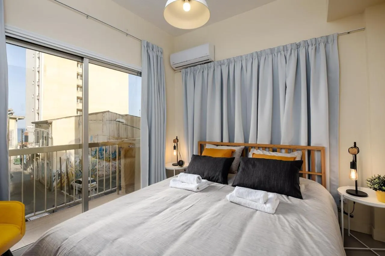 Apartment The Joy - Centre One Bedroom Flat Larnaca